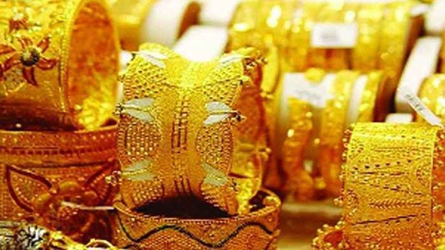 আজ থেকে নতুন দামে বিক্রি হচ্ছে স্বর্ণ, ভরি কত?