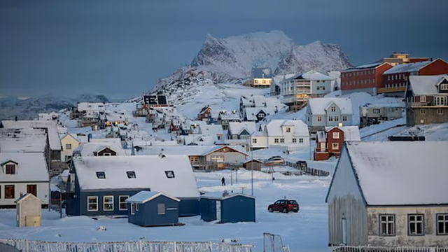গ্রিনল্যান্ডের ন্যুক এলাকার কিছু ভবন। রয়টার্স ফাইল ছবি