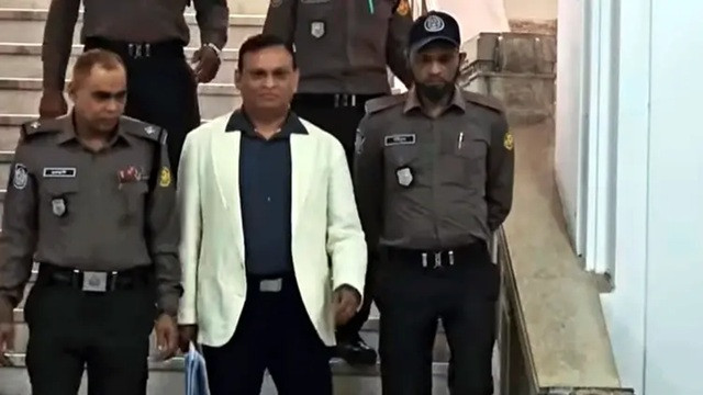 আওয়ামী লীগের শাসনামলে সংঘটিত শতাধিক গুম-খুনের ঘটনায় হওয়া মানবতাবিরোধী অপরাধের মামলায় চার নম্বর সাক্ষী হিসেবে জবানবন্দি দেন হাবিবুর রহমান।