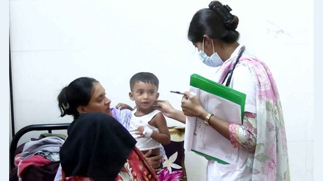 সিরাজগঞ্জে হামে আক্রান্ত প্রায় ৭০০ শিশু