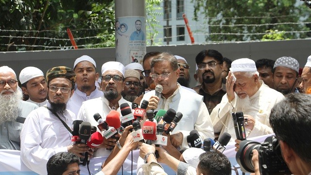 শিক্ষার্থীদের ধৈর্য না ধরার সুযোগে বিএনপি-জামায়াত তাণ্ডব চালায়