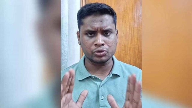 ফোন চেকিংয়ের বিষয়ে যা বললেন হাসনাত আব্দুল্লাহ