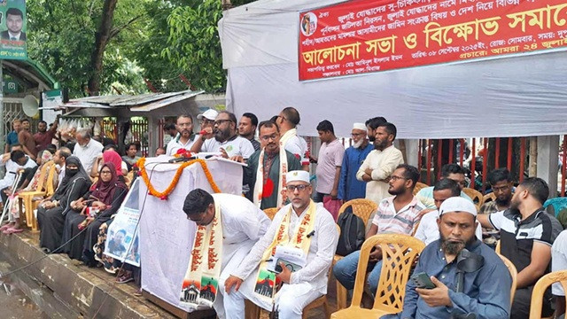 আসামি ধরে যদি শাস্তি দিতে না পারে, তবে উপদেষ্টারা চেয়ারে বসে আছেন কেন?