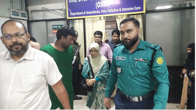 হতাহত বেশি ‘প্যানিকের কারণে’ : স্বাস্থ্য উপদেষ্টা