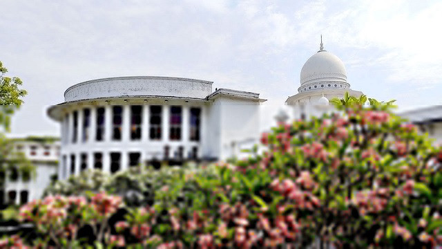 রাষ্ট্রপতিকে শপথ কে পড়াবেন, মতামত জানতে ৭ অ্যামিকাস কিউরি নিয়োগ