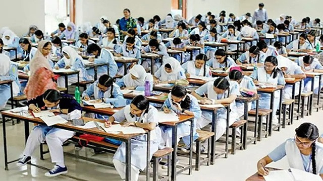এসএসসি শুরু বৃহস্পতিবার : ১৯ লাখের লড়াইয়ে এগিয়ে মেয়েরা