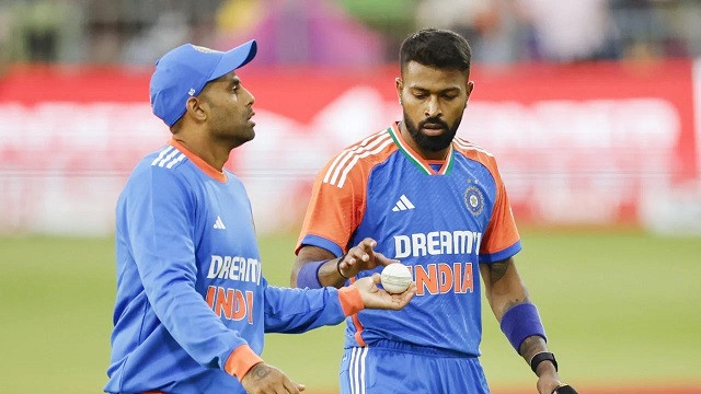 এশিয়া কাপের আগে অধিনায়ক ও দলের সেরা তারকাকে নিয়ে দুশ্চিন্তায় ভারত