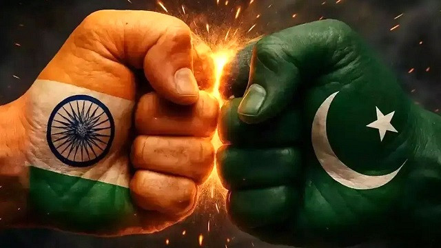 যুদ্ধবিমান ভূপাতিতের দাবি প্রমাণে ভারতকে চ্যালেঞ্জ দিলো পাকিস্তান