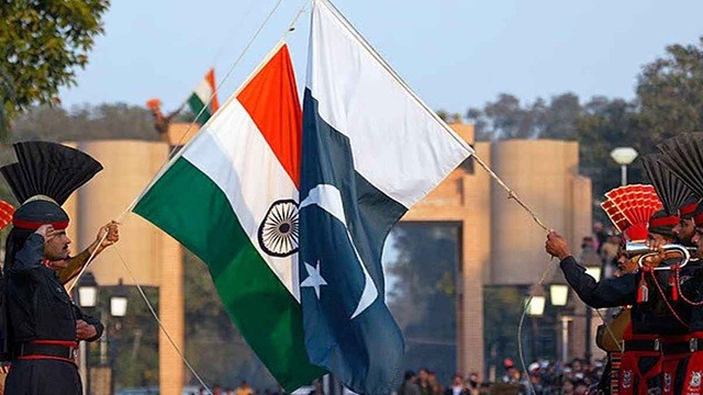 জাহাজ চলাচলে ভারত-পাকিস্তানের পাল্টাপাল্টি নিষেধাজ্ঞা