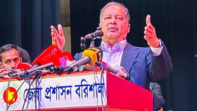 প্রশাসনিক হস্তক্ষেপ নয়, সাংবাদিকতা চলবে নিজস্ব নিয়মে: তথ্যমন্ত্রী