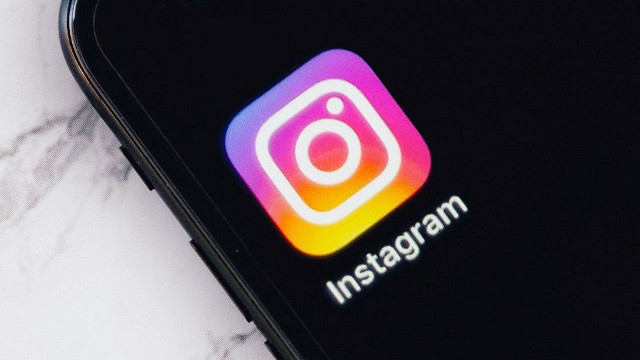 ইনস্টাগ্রামে কিশোর-কিশোরীরা কী দেখে?