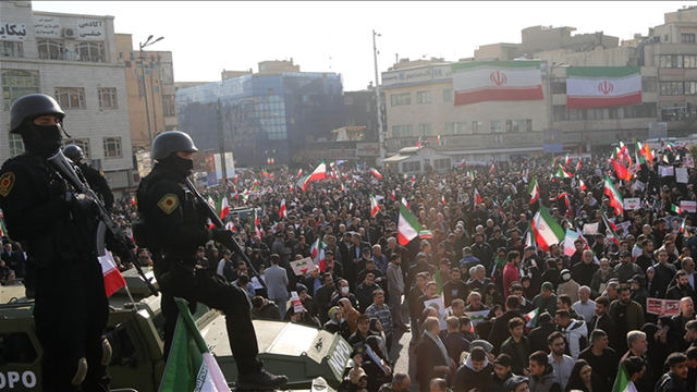মার্কিন নাগরিকদের অবিলম্বে ইরান ছাড়তে বলল যুক্তরাষ্ট্র