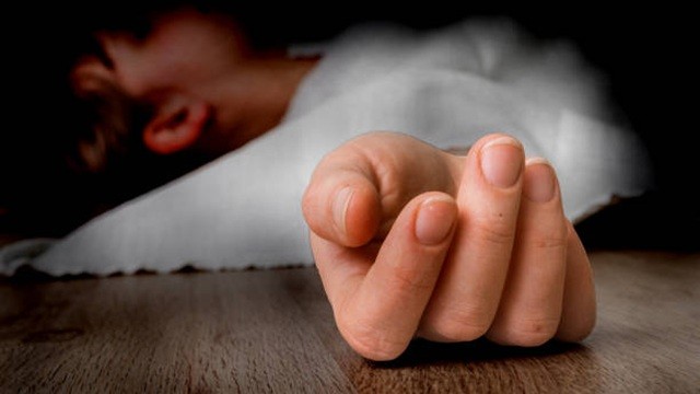 খিলগাঁওয়ের বাসায় ঝুলছিল অনার্স পড়ুয়া শিক্ষার্থীর মরদেহ