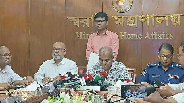 দুর্গাপূজা উপলক্ষ্যে ২৪ সেপ্টেম্বর থেকে মাঠে থাকবে আইনশৃঙ্খলা বাহিনী