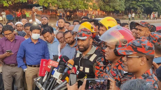 ডিটেকশন ও প্রটেকশন সিস্টেম থাকলে এমন দুর্ঘটনা হতো না : ফায়ারের পরিচালক