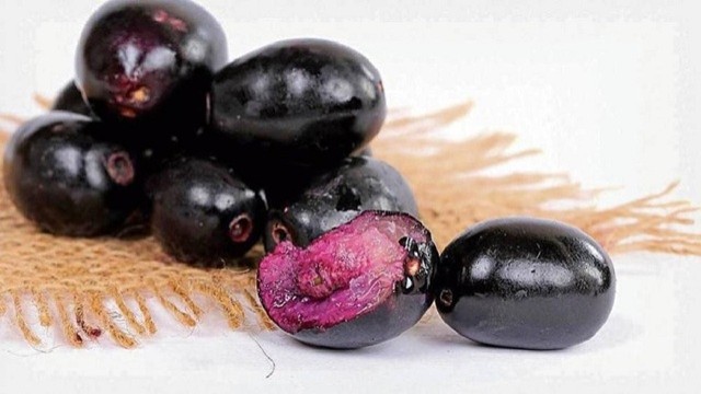 জামের সঙ্গে ভুলেও খাবেন না যেসব খাবার