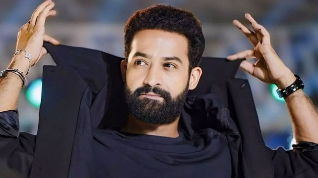 এনটিআরকে দেখতে রণক্ষেত্র হাসপাতাল, চলল লাঠিচার্জ