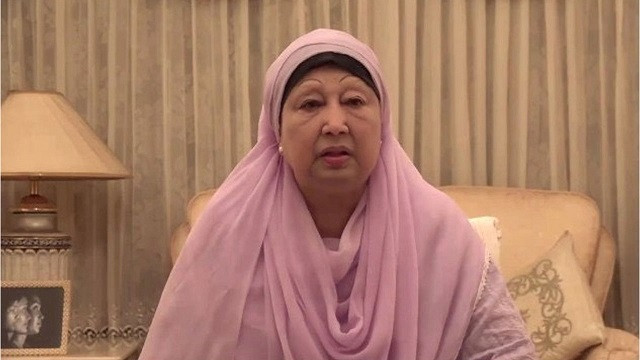শিগগিরই বাংলাদেশকে গণতন্ত্রে পুনঃপ্রতিষ্ঠিত দেখতে পাব: খালেদা জিয়া