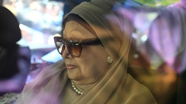 খালেদা জিয়ার স্বাস্থ্য নিয়ে দুপুরে ব্রিফ, আছেন যুক্তরাজ্যের চিকিৎসক বিল