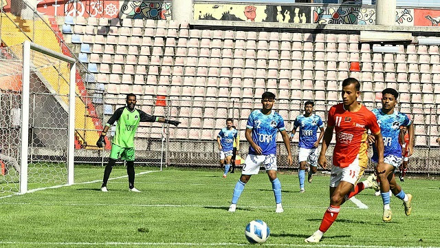 কিংসের হোঁচট, পিছিয়ে পড়েও জিতল মোহামেডান