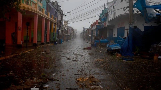 ২১৫ কিলোমিটার গতিতে জ্যামাইকায় বেরিলের আঘাত, ব্যাপক ক্ষয়ক্ষতি