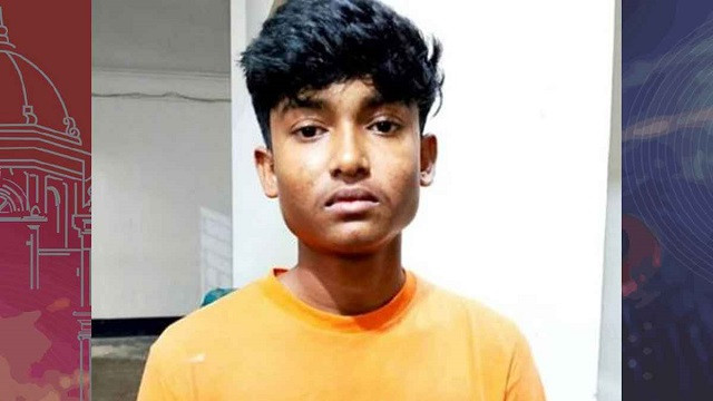 বিএনপির ব্যানারের নিচে বসে ‘জয় বাংলা’ স্লোগান, যুবক গ্রেফতার