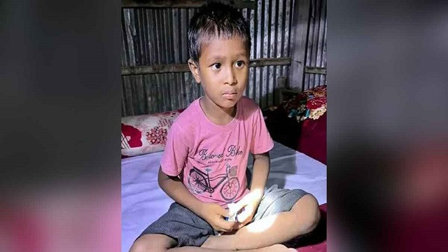বেড়াতে নেওয়ার কথা বলে শিশুকে পুকুরে ফেলে দিলেন সৎ বাবা!