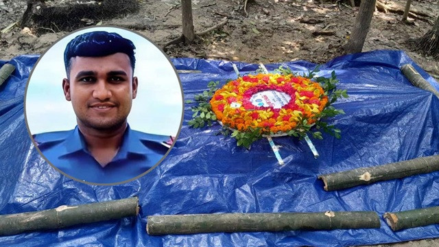 দাদার কবরের পাশে চিরনিদ্রায় শায়িত হলেন পুলিশ সদস্য সাইফুল
