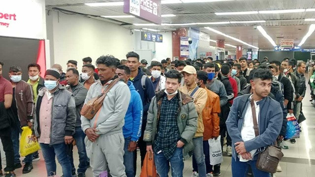 লি‌বিয়া থেকে ফিরেছেন ১৭৫ বাংলাদে‌শি