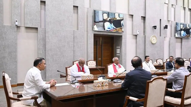 প্রধানমন্ত্রীর সঙ্গে প্রোটেস্ট্যান্ট চার্চের নেতাদের শুভেচ্ছা