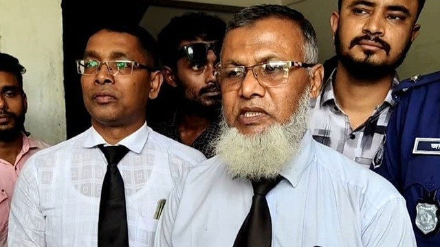 সাক্ষ্য দিতে না আসায় ঢামেকের দুই চিকিৎসকের বিরুদ্ধে পরোয়ানা
