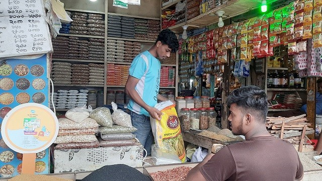 দাম কমলেও মসলার বাজারে ক্রেতাদের অসন্তোষ