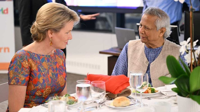 প্রধান উপদেষ্টার সঙ্গে বেলজিয়ামের রানির সাক্ষাৎ
