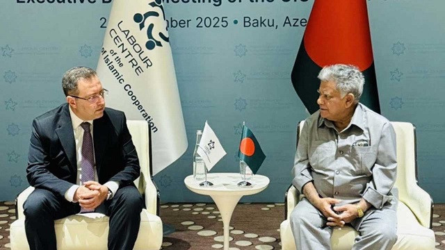 শ্রম উপদেষ্টার সঙ্গে ওআইসি শ্রমকেন্দ্রের মহাপরিচালকের সাক্ষাৎ