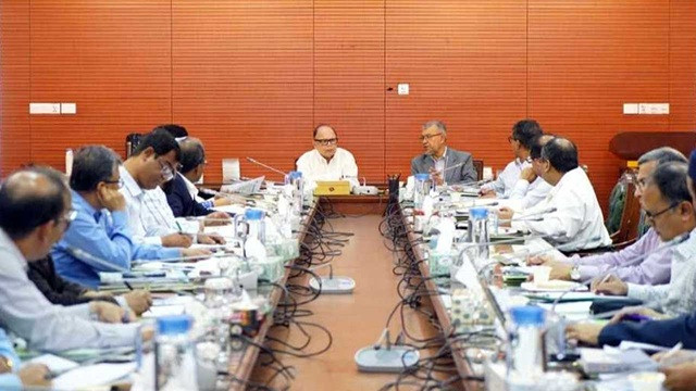 নিরাপদ খাদ্য নিশ্চিতের ক্ষেত্রে সক্ষমতার ঘাটতি রয়েছে : খাদ্য উপদেষ্টা