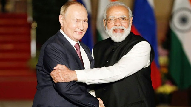 রাশিয়ার জাতীয় দিবসের কুচকাওয়াজে মোদিকে নিমন্ত্রণ পুতিনের
