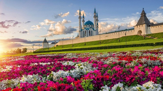 জান্নাতের হুরদের নিয়ে হাদিসে যা বলা হয়েছে