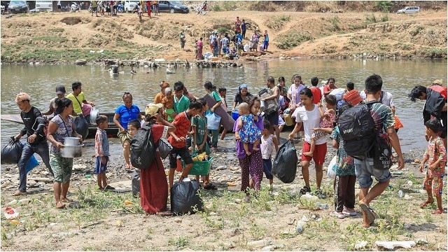 বিদ্রোহীদের হামলায় থাইল্যান্ড পালাচ্ছেন মিয়ানমারের জান্তা সৈন্যরা