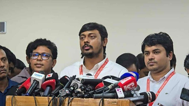 তলানির দিকে যাচ্ছে বিএনপি, সংসদ নির্বাচনে ১০০’র বেশি আসন পাবে না: এনসিপি