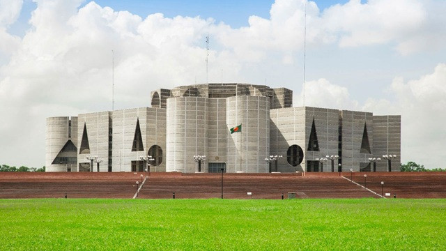 মঙ্গলবার সংসদের দক্ষিণ প্লাজায় এমপি-মন্ত্রীদের শপথ