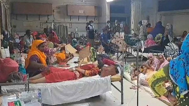 নাটোরে হঠ্যৎ ডায়রিয়ায় শতাধিক রোগী হাসপাতালে ভর্তি