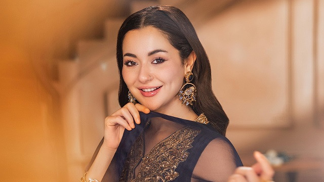 সানসিল্ক-এর আমন্ত্রণে ঢাকায় আসছেন পাকিস্তানি তারকা হানিয়া আমির