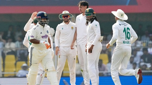 ভারতকে ইতিহাসে প্রথমবার এভাবে বিপর্যস্ত করল প্রোটিয়ারা