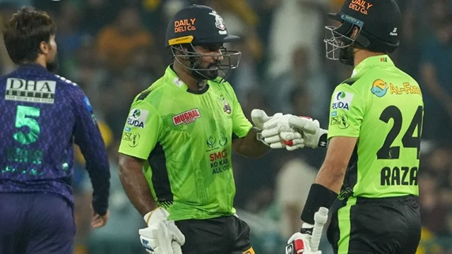টি-টোয়েন্টি ইতিহাসে এমন রানতাড়া আগে দেখা যায়নি