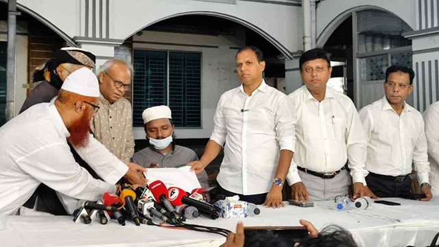 ক্যানসার আক্রান্ত হেফাজত নেতার পাশে দাঁড়ালেন : তারেক রহমান