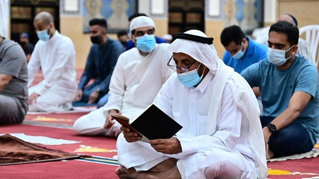 মুসলিম ও অমুসলিমের মধ্যে পার্থক্য গড়ে দেয় যে আমল