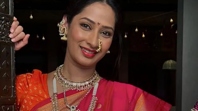 অভিনেত্রী প্রিয়া আর নেই