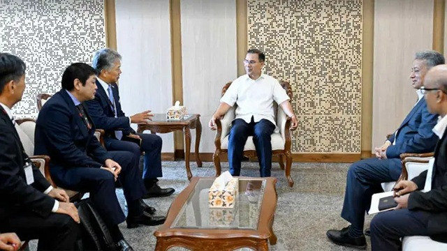 প্রধানমন্ত্রীর সঙ্গে জাপানের বিনিয়োগ প্রতিষ্ঠানের প্রতিনিধিদলের সাক্ষাৎ