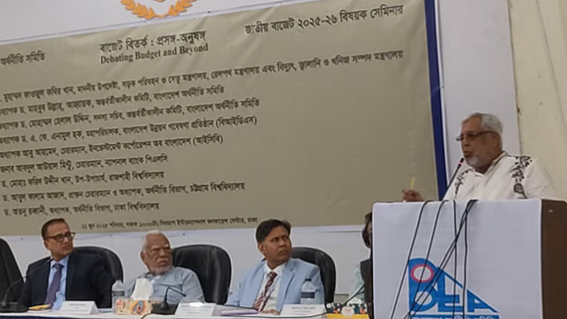 কেউই চায় না দুর্নীতি বন্ধ হোক: ফাওজুল কবির খান