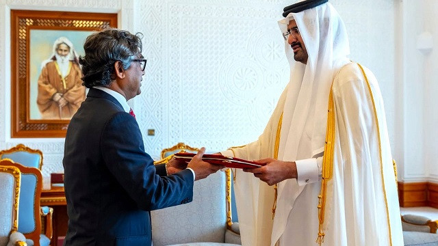কাতারের ডেপুটি আমিরের কাছে বাংলাদেশের রাষ্ট্রদূতের পরিচয়পত্র পেশ